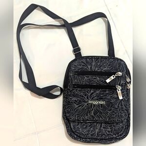 Baggallini Black Crossbody Bag
